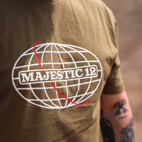 MAJESTIC 12 Tee In Army Green
