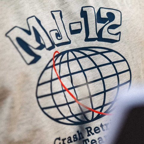MAJESTIC 12 "Crash Retrieval Team" Tee In Light Heather