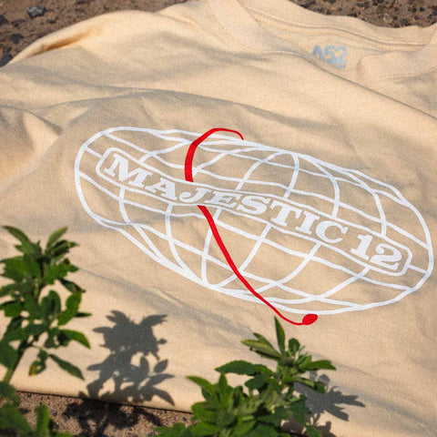 MAJESTIC 12 Tee In Desert Sand