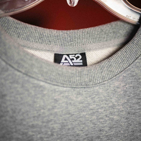 MAJESTIC 12 Crewneck In Heather Grey