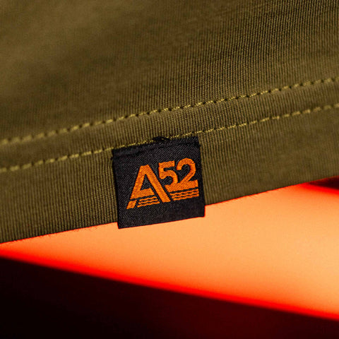 MAJESTIC 12 Tee In Army Green