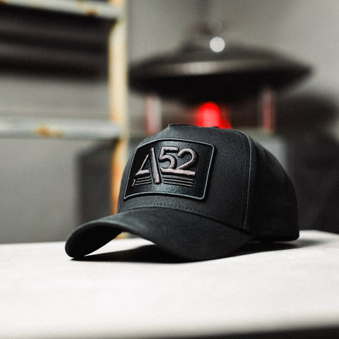 AREA52 All Black Snap Back