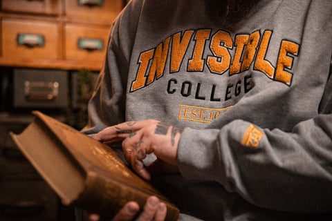 Invisible College Crewneck In Grey