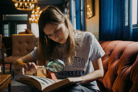 Women's Invisible College Tee In Grey