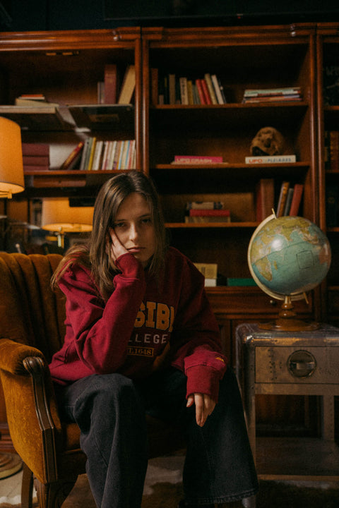 Invisible College Crewneck in Crimson